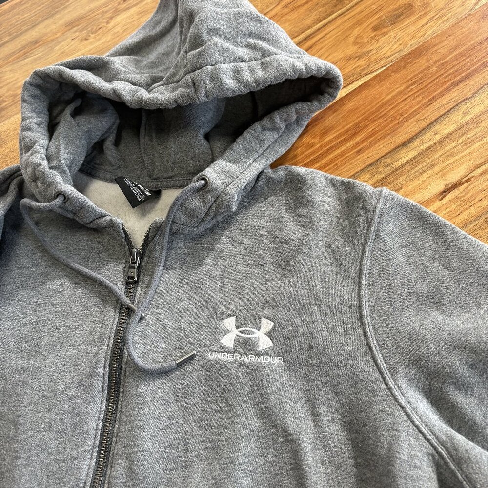 Men's Under Armour Hoodie - Size M